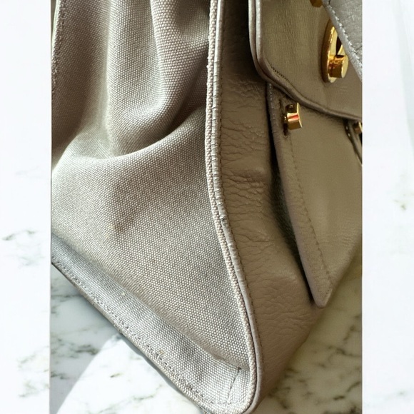 Saint Laurent Muse II leather crossbody bag
Good condition, shape has relaxed - Picture 3 of 8